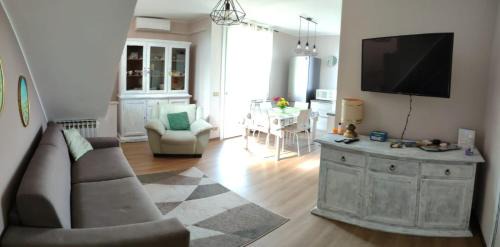 Toscolano Maderno Apartment | Delightful Sweet Home Cadè: 4-Star Haven for Families