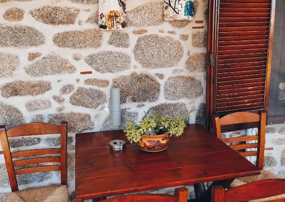 Sithonia Apartment | Welcoming Sweet Home: Child-Friendly Stay Rated 9.1/10