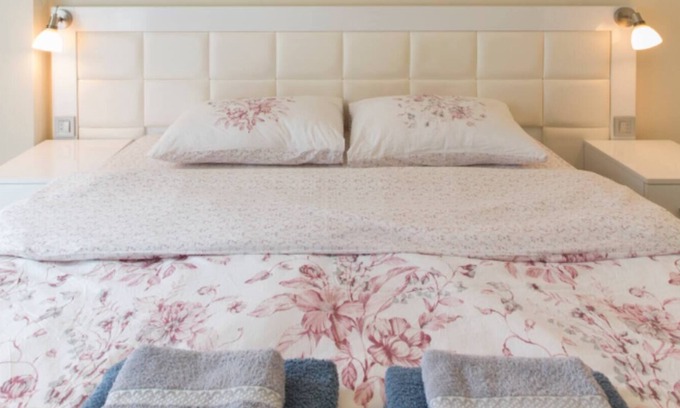 Gumussuyu Mahallesi Apartment | Sweet Home in Taksim Square with 3AC