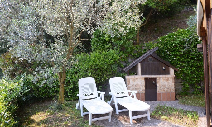 Riva di Solto Apartment | Charming Lavender Apartment with Ocean View & Pool Access