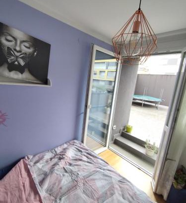 Siska District Apartment | Top-Rated Sweet Lori Apartment with Pool and Hot Tub