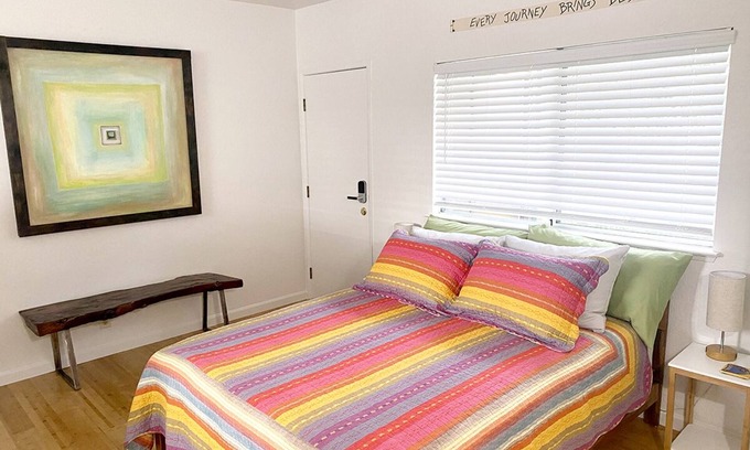 Los Olivos Apartment | Delightful Queen Retreat with Breakfast in Los Olivos