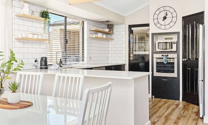 Canning Vale House | Sweet Retreat in Canning Vale