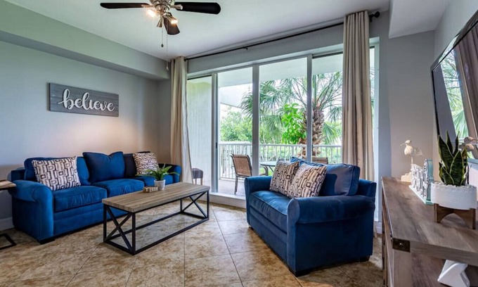 Ruskin Apartment | Pet-Friendly Waterfront Townhome at Sweet Retreat Tampa Bay