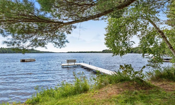 Lac du Flambeau House | Tranquil Escape at Sweet Serenity - Family-Friendly Stay