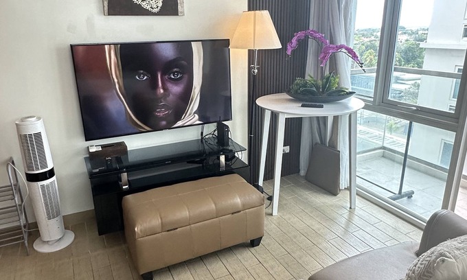 Iloilo Apartment | Guest Rated Studio OneMadison 29 with Pool & Breakfast