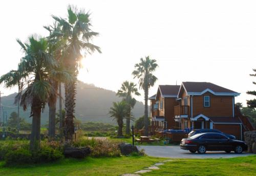 Andeok House | Pet & Child Friendly Retreat at Sweetsalt - Rated 10/10