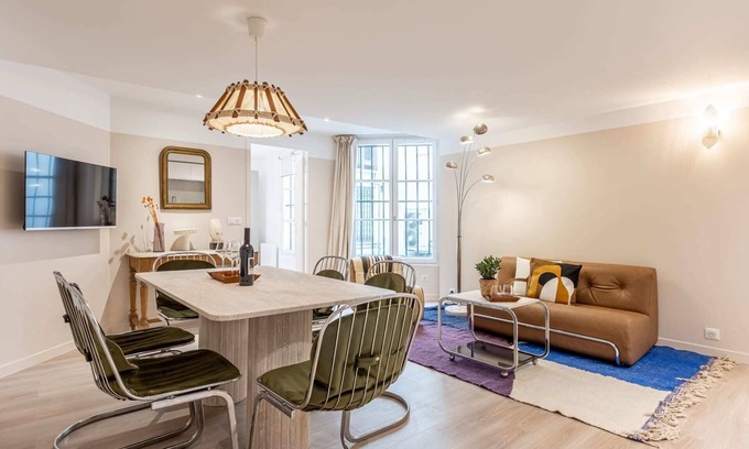 Quartier de la Place-Vendome Apartment | Family-Friendly Madeleine I: Cozy Two Bedroom Retreat