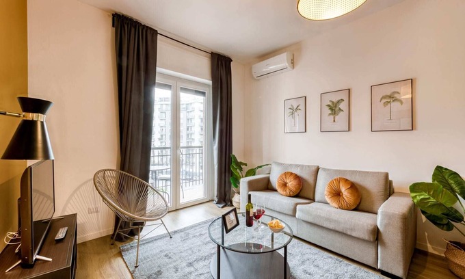 Navigli Apartment | Spacious Solari II - Ideal Two Bedroom Apartment for Families