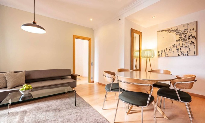 el Camp d'en Grassot i Gracia Nova Apartment | Vicky Barcelona - Three Bedroom Apartment for 6 Guests