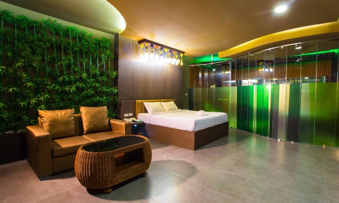 Bang Phli Hotel | Inviting Stay at Sweety Resort with Spa and Hot Tub