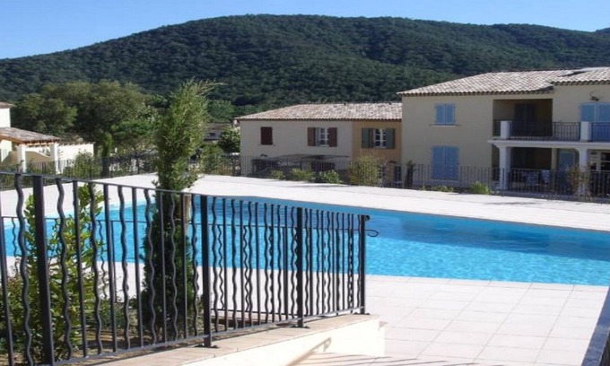 La Mole Villa | Relaxing Retreat with Pool, Garden & High-Speed Internet