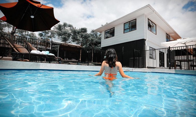 Northcote House | Refreshing Swimming Pool Holiday Villa - Guest Rated 9/10