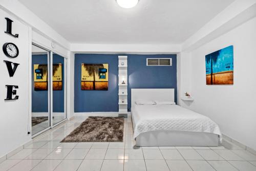 Punta Las Marias Apartment | Swimming Pool Pet Welcoming Close To The Shore