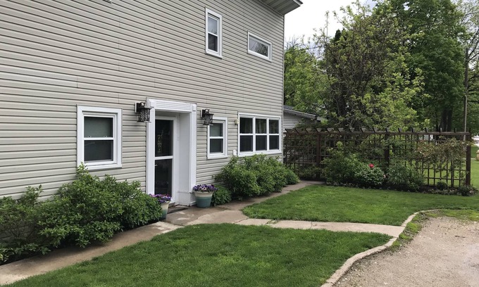 Iowa Falls House | Inviting Swinging Bridge Cottage: 9.8/10 Guest Rated Stay