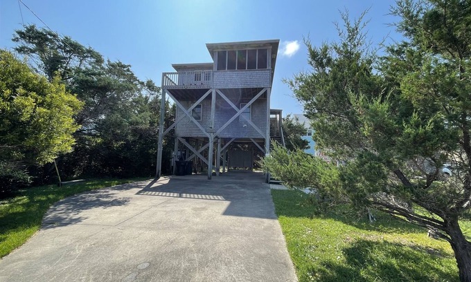 Frisco Cottage | Discover Swinkels: Oceanfront 3-Bedroom Family Retreat