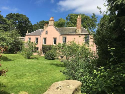 Swinton House | Explore Swinton Manse & Gardens: Family and Pet Friendly