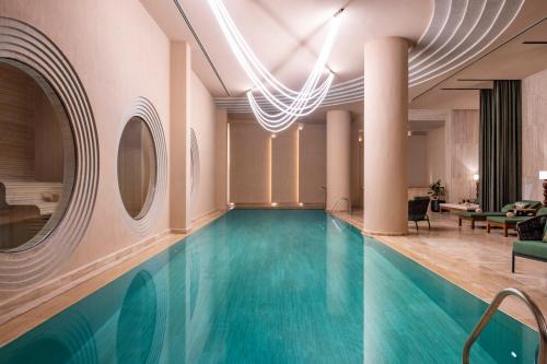 mtatsminda Hotel | Experience Elegance at Swissôtel Tbilisi with Ocean Views