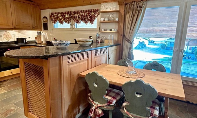 Saanen Apartment | Swiss Alps Delight-Cozy High Style Luxurious Flat