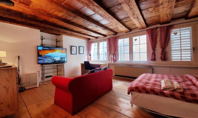 Niederdorf Hotel | Inviting Swiss Chalet Style with Oceanfront Views