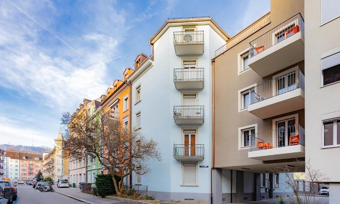 Alt-Wiedikon Apartment | Convenient Self Check-In at Swiss Star Zurich Sihlfeld