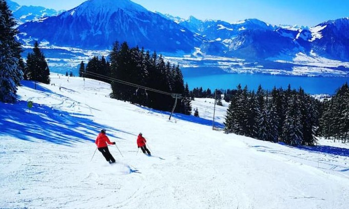 Goldiwil Apartment | SwissHut Stunning Views Alps Lake - Apart. Aeschlen Up
