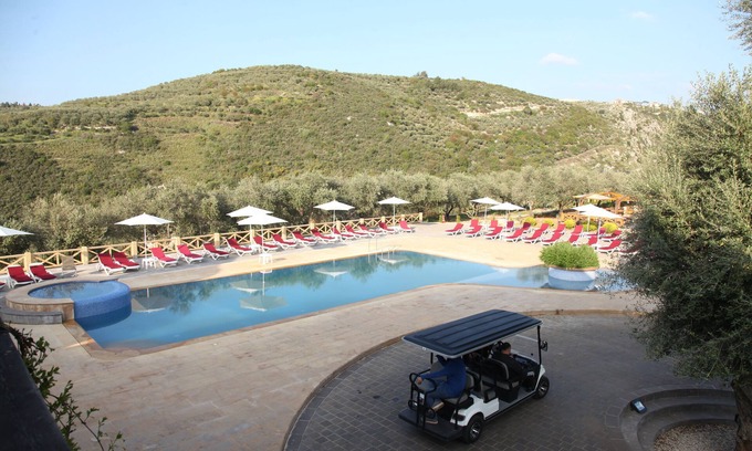 Kaftoun Cabin | Swizore: Family-Friendly Retreat with Pool & Pet Amenities
