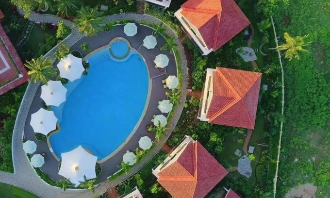 Pathara Resort | Delightful Swosti Chilika Resort: 5-Star Retreat with Pool