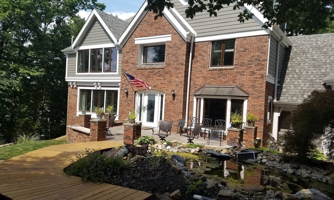 Noblesville House | Unforgettable Sycamore Cove Getaway with Lake View & Pool