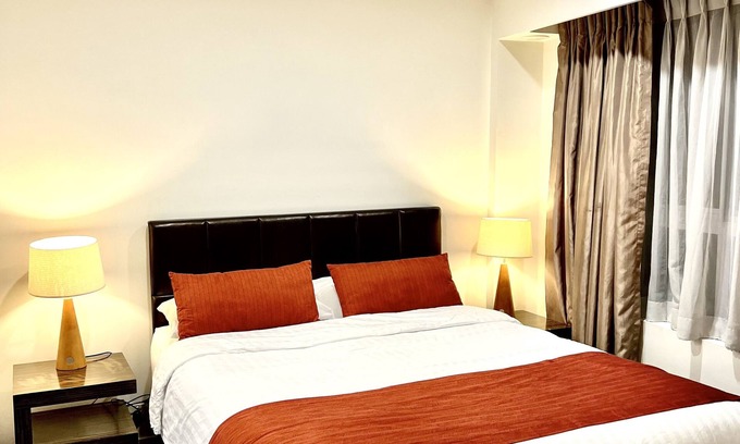 Darling Harbour Apartment | Discover Sydney Darling Harbour & Chinatown with Pool Access