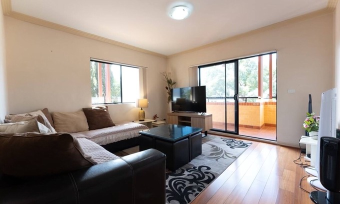 Strathfield Apartment | Modern Sydney Two-Level 3BDR with Spa near CBD & Olympic Park