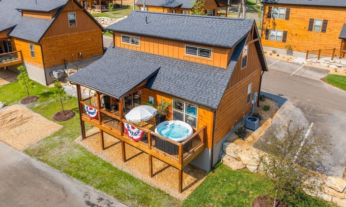 Branson Cabin | Sylish Cabin Near Thunder Ridge Arena | Private Hot Tub, Indoor/Outdoor Pools, Fishing & Game Nook