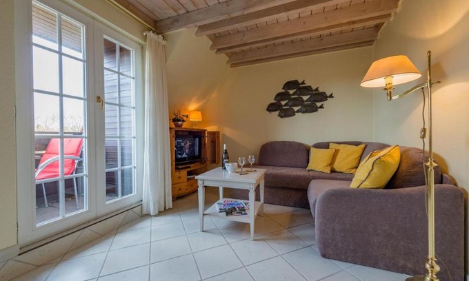Munkmarsch Apartment | Pet-Friendly Getaway at Syltnest with High Guest Ratings