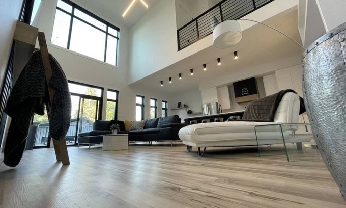 Markerville House | Top-Rated Sylvan Lake House with Scenic Views & Family Amenities
