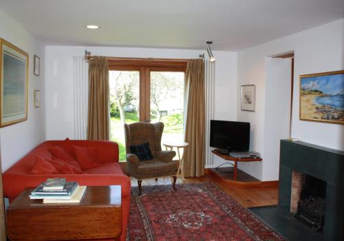 Gullane Apartment | Welcoming Sylvan Orchard: Pet & Child Friendly Retreat