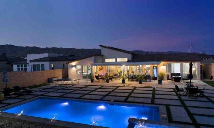 Desert Hot Springs House | Sylvanus V: Relaxing Retreat with Pool & Spa Amenities