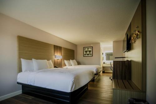 Sylvester Hotel | Exceptional Stay at Sylvester Inn - Family Friendly Retreat