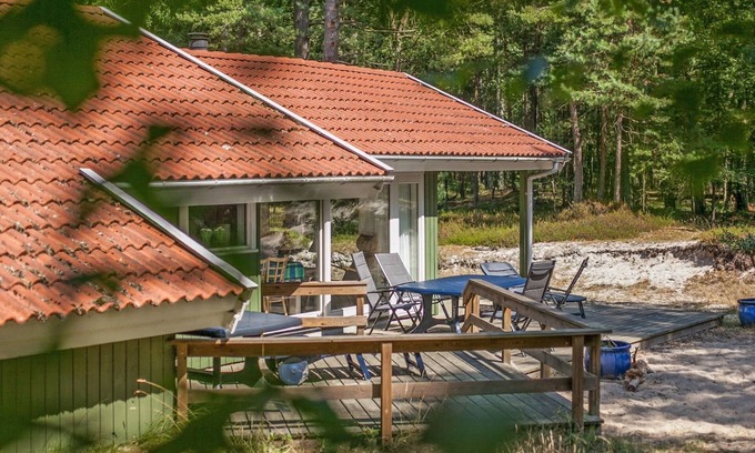 Dueodde House | Cozy Escape at "Sylvia" - Steps from the Oceanfront