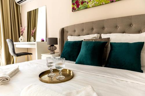 Saints Constantine and Helena Apartment | Rabi Park-View: Guest Rated 10/10 with Pool & Kid-Friendly Fun