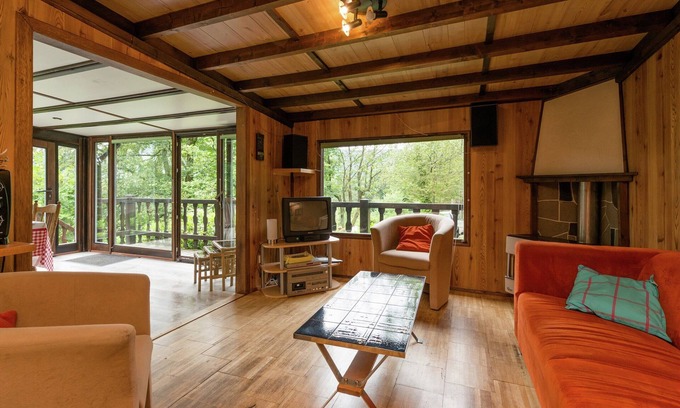 Maboge House | Charming Chalet Near La Roche en Ardennes with Great Amenities