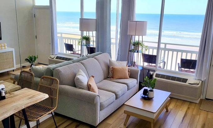 Ormond Beach Condo | Oceanfront Symphony Beach Club with Pool & Family Amenities