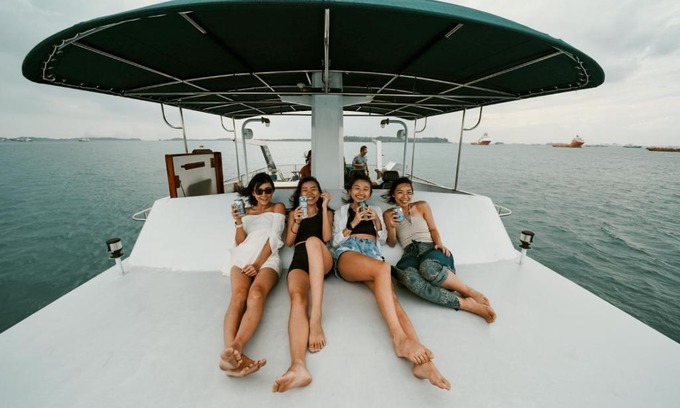 Queenstown Boat Rental | Ocean View Retreat at Synergy B - Rated 9/10 by Guests