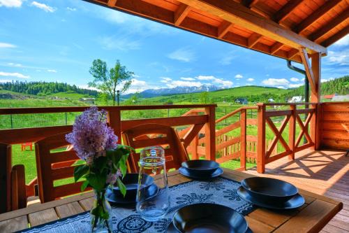 Niedzica Apartment | Experience Szczubiałówka: Pet-Friendly Mountain Retreat
