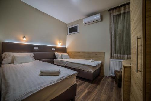 Balassagyarmat Hotel | Guest Rated 9/10: Sztár Motel Étterem with Restaurant & Breakfast