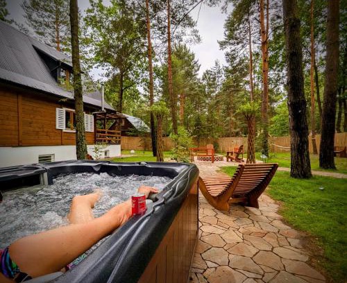 Radzymin House | Relax at Szumiąca Sosna: Jacuzzi, BBQ & Pet-Friendly Stay