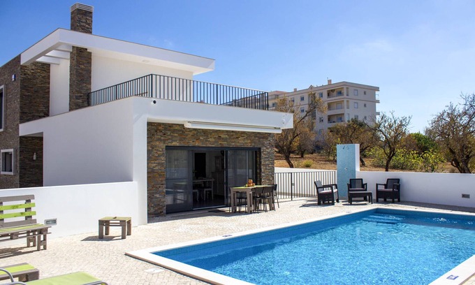 Monte Raposo Villa | Ideal Pool Villa with Oceanfront Views and Spa Amenities