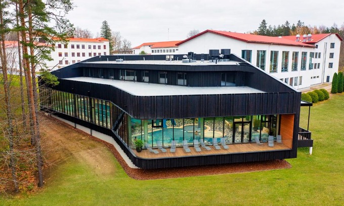 Torva Hotel | Relaxing Tõrva Veemõnula Spaahotell with Pool & Hot Tub