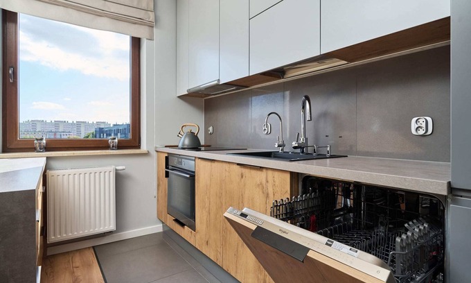 Stare Miasto Apartment | Top-Rated Apartment Tęczowa 82B/19 with Balcony in Wroclaw