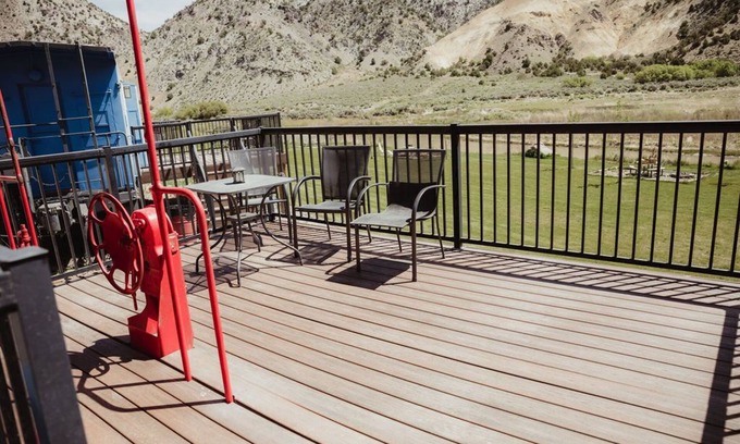 Sevier Apartment | Discover Comfort at The Reading: Pet-Friendly & Poolside