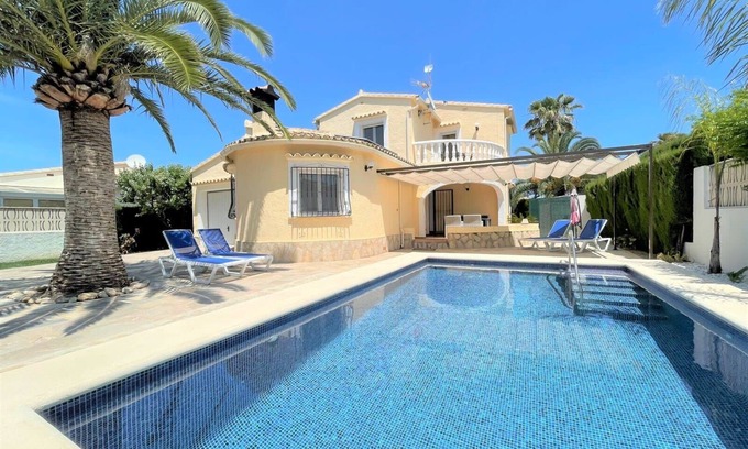 Els Poblets Villa | Idyllic Villa Minutes from the Sea with Private Pool & Spa